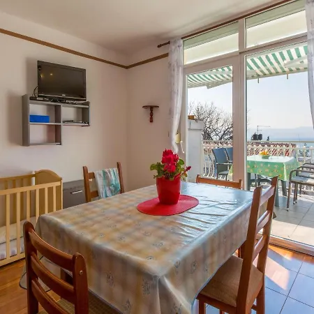 Apartamento Beba Novi Vinodolski